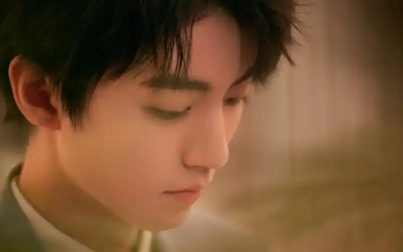 王俊凯清爽帅气写真桌面壁纸