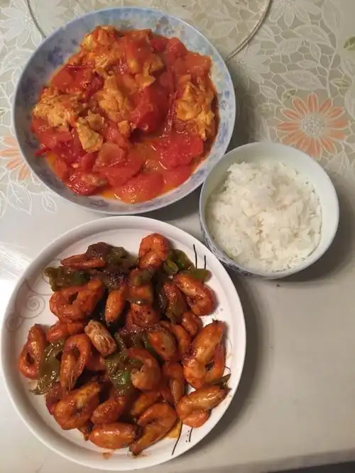 晚饭.一个人过中秋节.