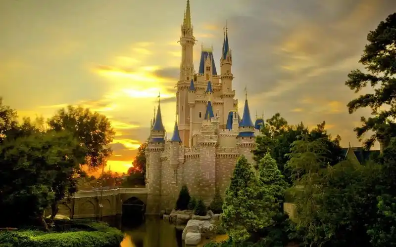 梦幻高端大气城堡桌面壁纸图片下载