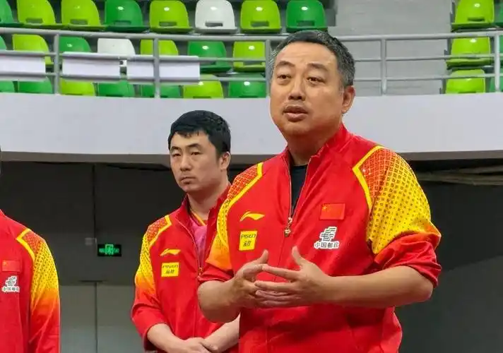 朱雨玲公布恋情,马龙击败孙颖莎,樊振东击败王曼昱_国乒头_选手_训练