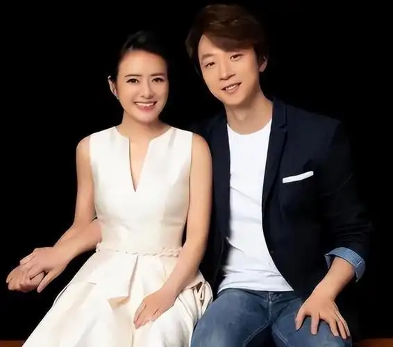 陈辰与初恋程雷分手后转身嫁小2岁余笛婚后生一女幸福美满