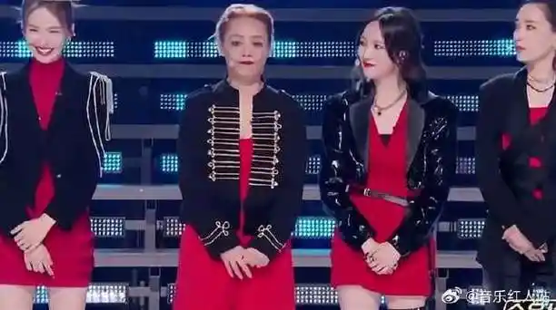 宁静孟佳李斯丹妮金晨再跳《无价之姐》,是谁梦回第一季!