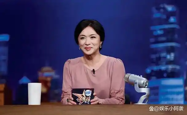 曹可凡:吃原味大肠走红,与薛之谦结怨,《金星秀》停播与他有关