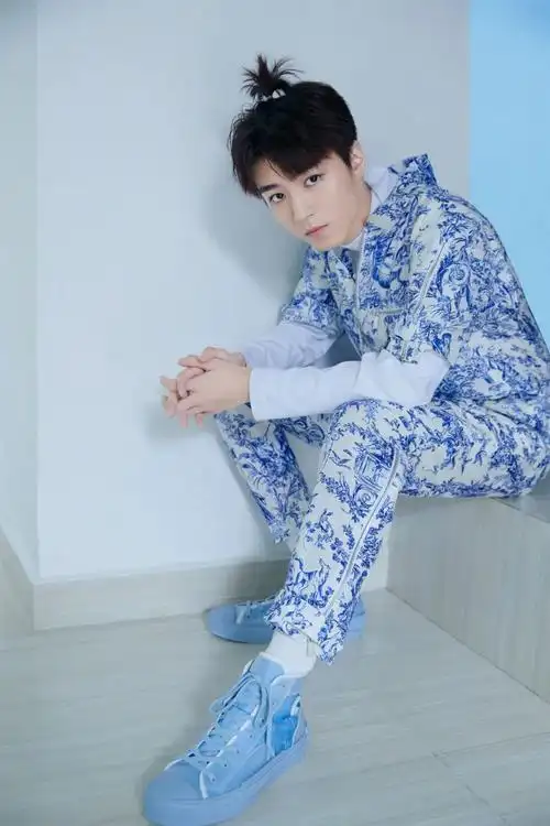 这次的"王61莫兰迪61俊凯"我又可了!_王俊凯