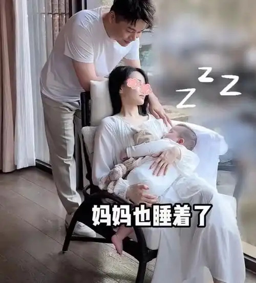 主持人沈涛携全家出行,妻子侧颜撞脸许晴,气质不输王牌女郎费费|何炅