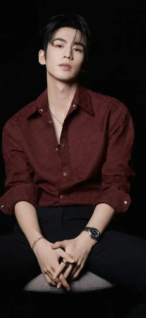 明星壁纸#风格各异|帅气十足|男艺人壁纸罗云熙|檀健次|张凌赫