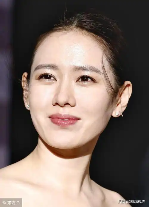 韩国第一天然美女金泰希(韩国十大80后美女明星都有哪些呢) - 品度