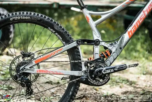 bansheelegend29寸速降车–激进型车手的礼物