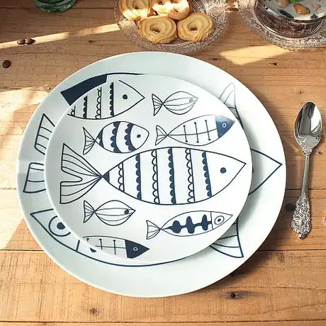 经典古朴的小鱼盘 陶瓷盘 日用餐盘菜盘沙拉盘装饰盘厨房餐厅用具