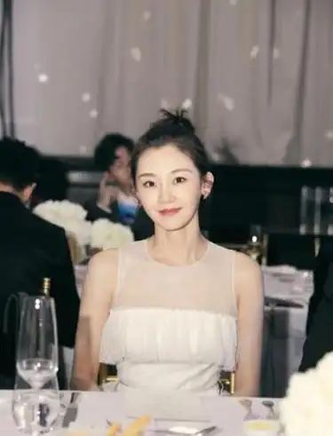 事实证明,放弃事业,相夫教子的苗苗,才是真的人间清醒