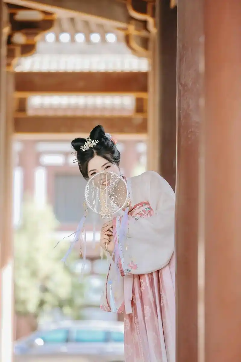 西安汉服拍摄|青龙寺拍古装真的太好看啦!#薇安跟拍 汉服写真 - 抖音