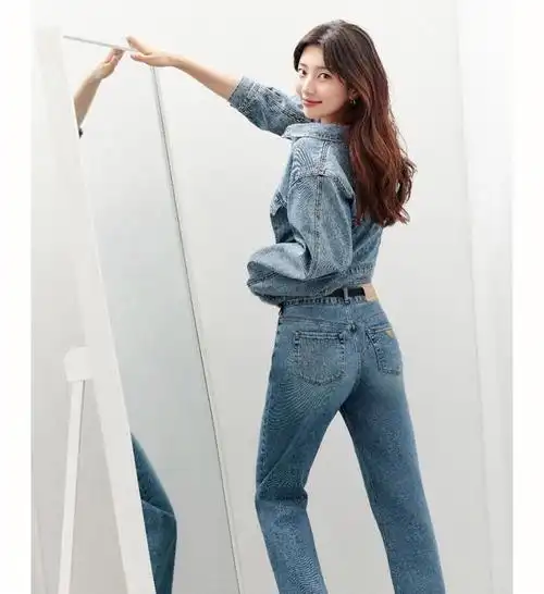 裴秀智国内看不到的一组牛仔装