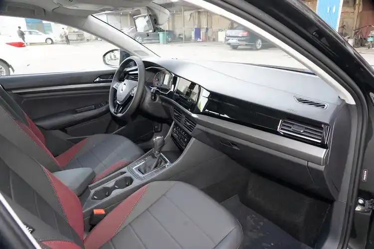 宝来内饰-轴距-双离合-易车