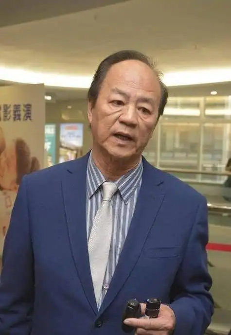 狄龙:从武侠小生到影坛巨星,他的人生跌宕起伏,却始终坚持自我