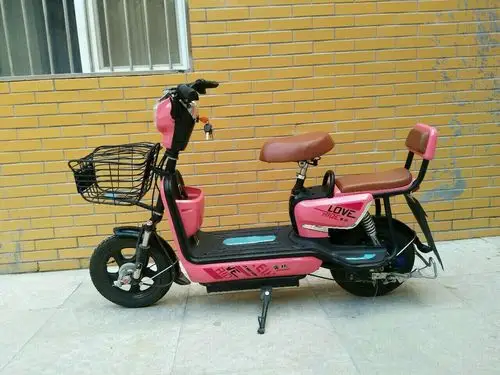 出售95成新电动车一辆