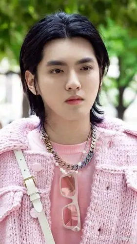 谢邀 我不是男的 但你可以借鉴一下吴亦凡老师