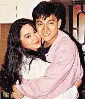 原创被天王藏了23年46岁诞下一女朱丽倩嫁刘德华后受了多少委屈