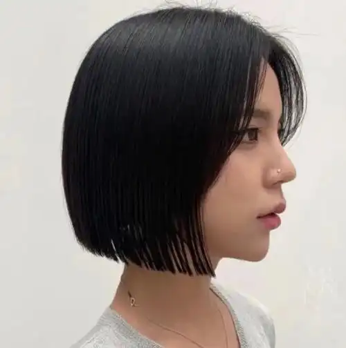 直发怎么剪短发好看 短直发尽显时尚潮流_直发发型 - 美发站