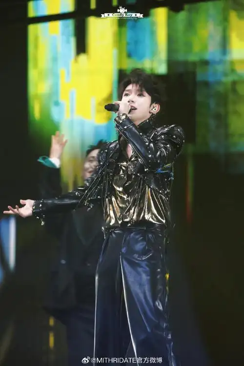 王源客厅狂欢巡演##王源##王源演唱会##王源客厅狂欢巡演最新舞台