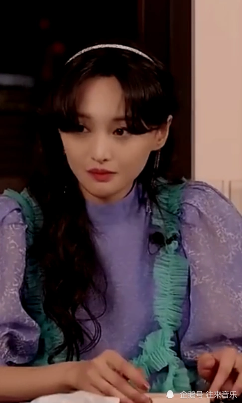 郑爽直播发飙!其实并非有心理问题?知情人:她私下很精明!