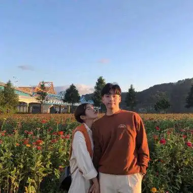 低调秀恩爱情侣头像一对两张