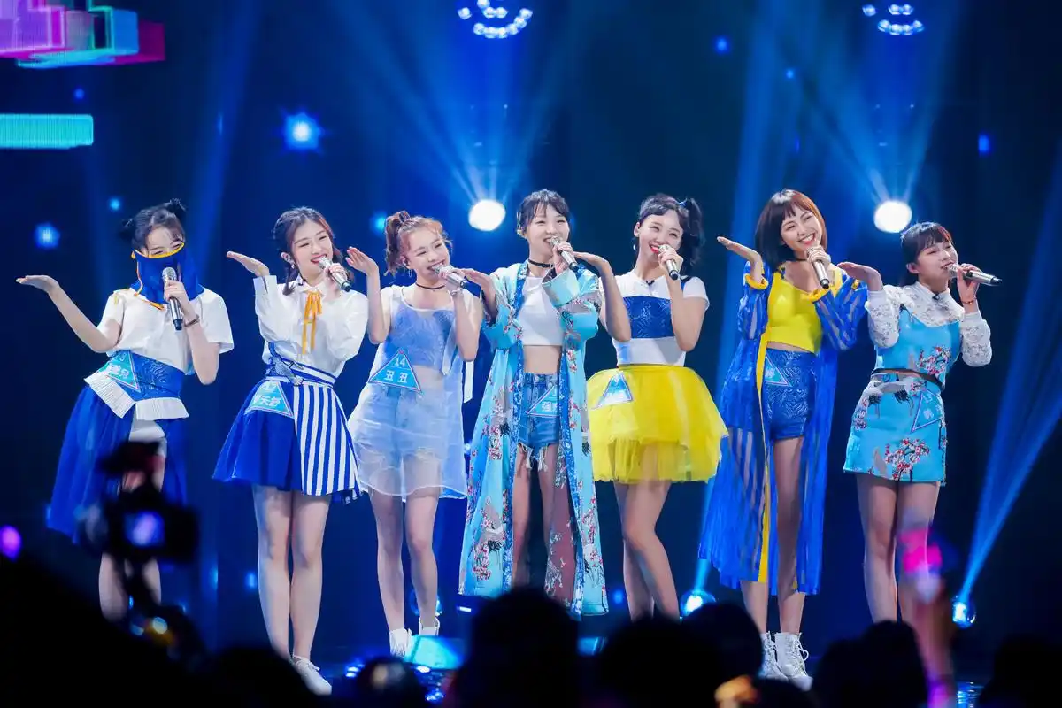 火箭少女101解散倒计时启动!孟美岐,吴宣仪,杨超越发文告别_团体
