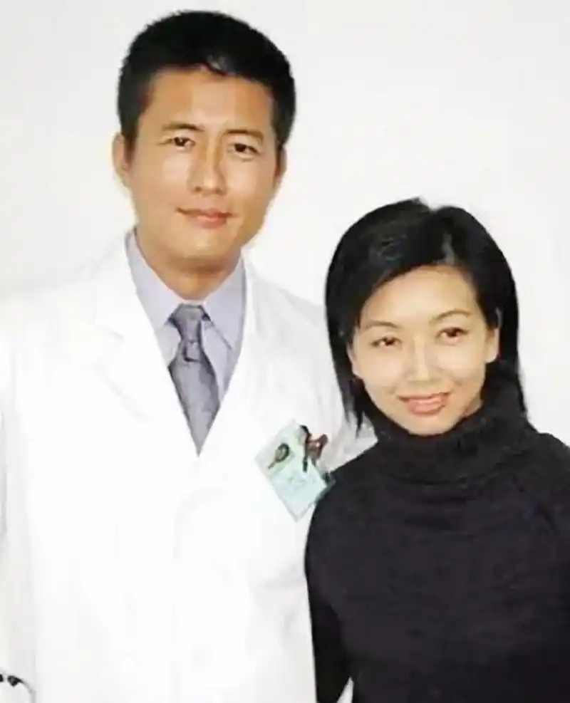 在上个世纪90年代,江珊和高曙光夫妇曾经是许多人心目中的一对模范