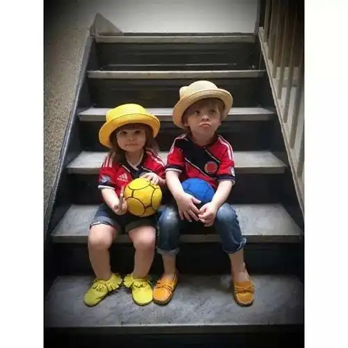 看这俩兄妹照样甜你一脸!