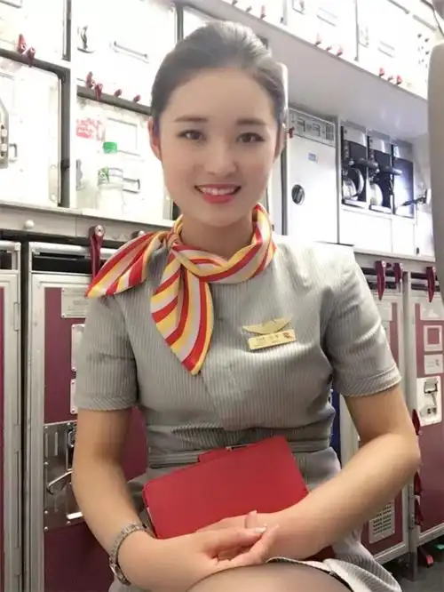 首都航空空姐李欣:开挂的人生不需要解释,却少不了坚持与努力