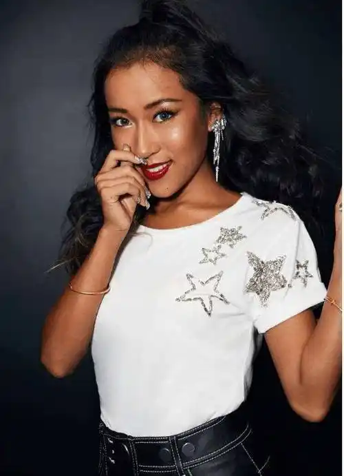 有一种"整容"叫吉克隽逸卸妆,素颜照曝光后网友:为啥要扮黑?