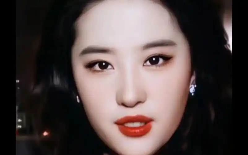 【刘亦菲】盛世美颜呀,这个妆容好绝,感觉整张脸都在发光