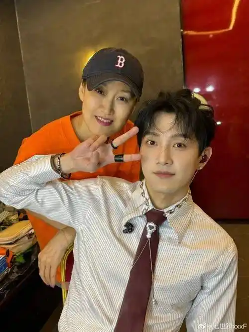 黄磊培养女儿社交花陈飞宇对素人要20w龚俊糊了范世錡劈腿白百何带