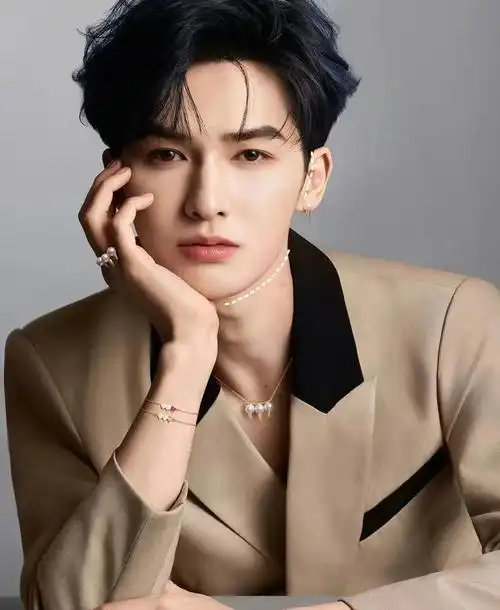 28岁朱正廷颜值逆生长😍骨相抗老太绝了