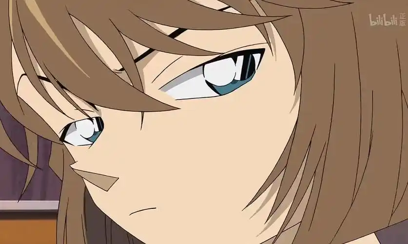 初中的时候学灰原哀的"半月眼"眯了两年眼睛