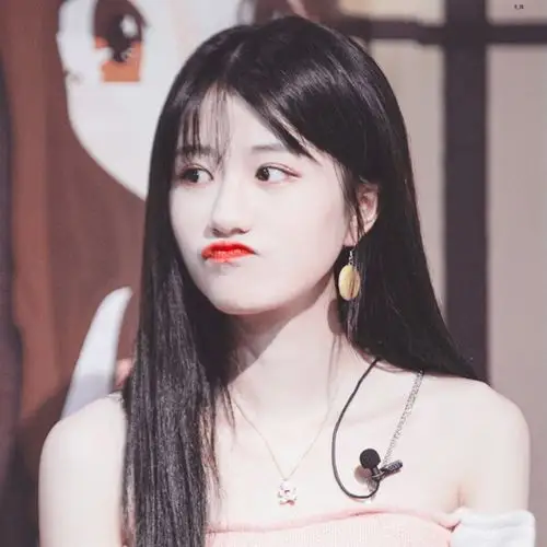 左婧媛/by苏雪缨 @aceleft