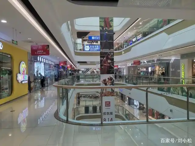 邯郸万达广场,人流量相对来说为什么还是那么少?