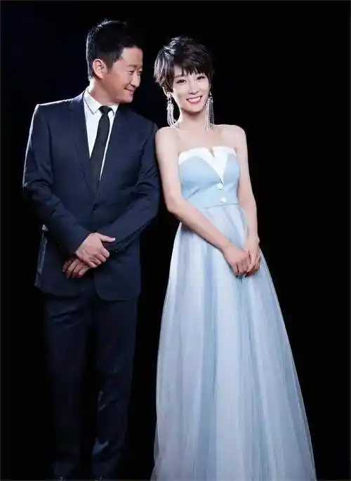 谢楠唐艺昕首度回应与各自老公恋情公开的过程一个搞笑一个自然