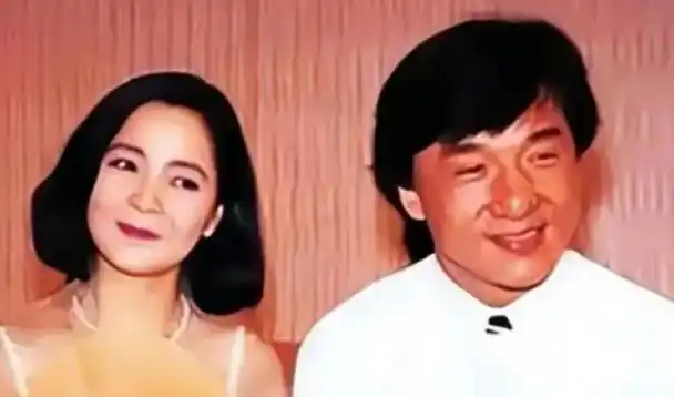 成龙时隔多年回忆邓丽君她是一个很好的女孩更显得我一无是处