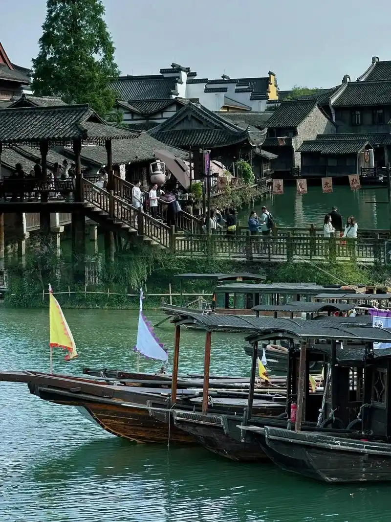 第13集|有人等江南烟雨 有人怪雨急,这一站是乌镇西栅. # - 抖音