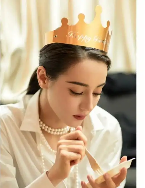 迪丽热巴生日快乐