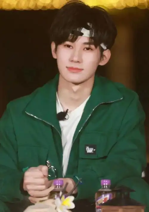 张真源 廿时肆野行歌筑山河##时代少年团全员真实身高