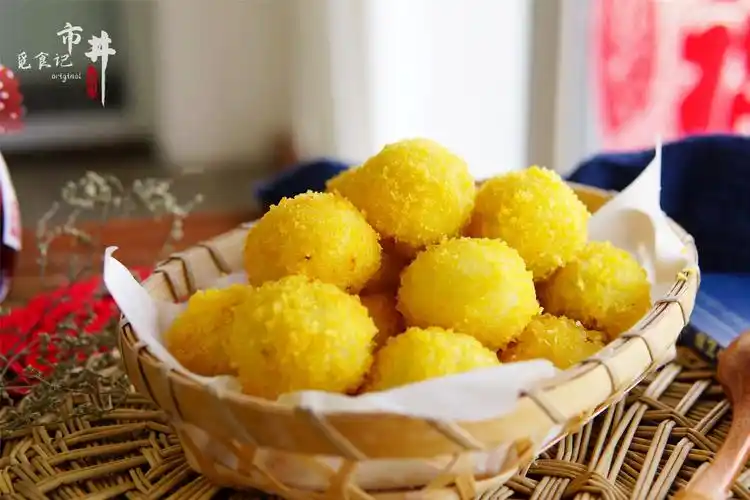 元宵节炸汤圆,记得"先扎后蘸",不爆裂不漏馅,绵软香酥
