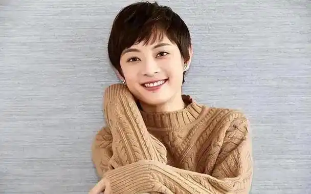 我们来看一看.孙俪年轻时的美