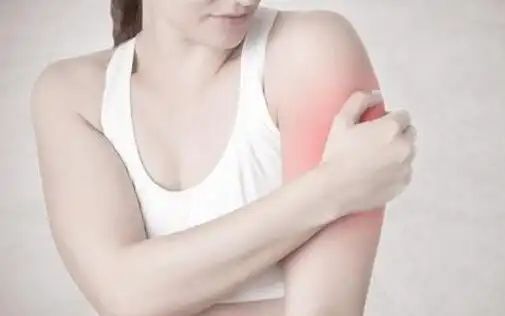 接种完新冠疫苗为何有的人胳膊疼有的人却反应不大