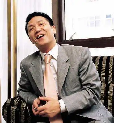 上海首富周正毅入狱16年赚30亿嫌热给整个监狱装空调