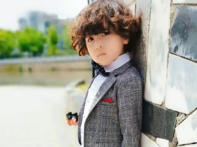 本以为周嘉诚长大够精致,看见单禹豪,才知道什么是男神诞生了!