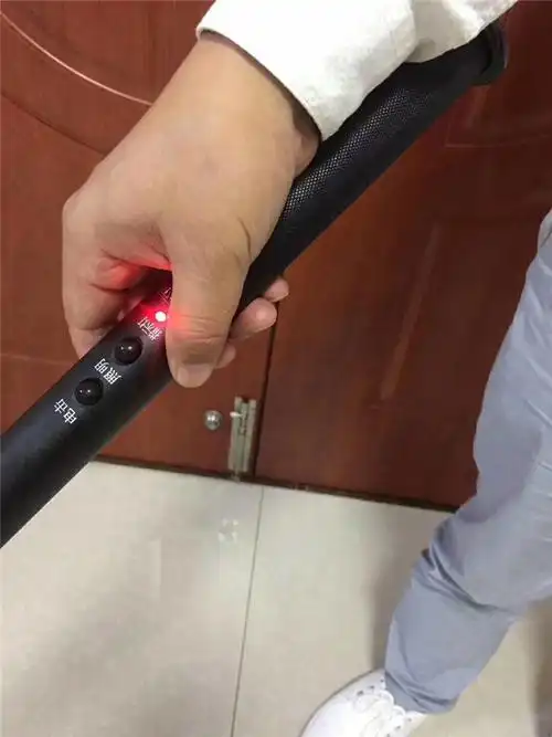 黑鹰x9执勤防身高压电棍 全金属巡逻电击器 警用电棒 强光手电 防身