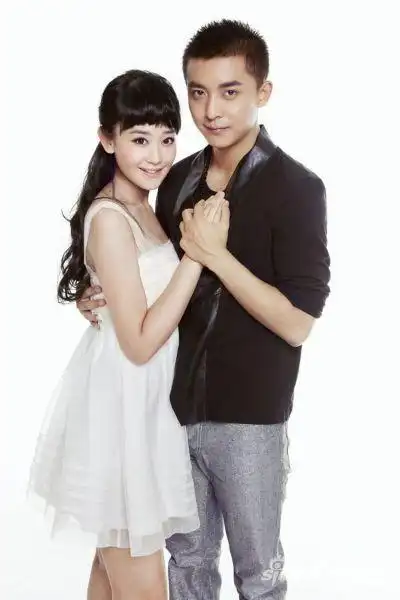 海陆称李佳航更深情 赞杜淳会用眼神演戏(组图)