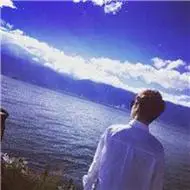 海洋头像男人_海边看海的男人头像