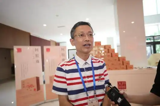 中国中医科学院中药研究所生药研究中心张志杰博士在报告中指出,炮制